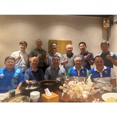 LINE_ALBUM_20240507 UNC臺灣校友會  一回熊、一生熊、UNC熊回巢 台中聯誼餐會_240511_11.jpg